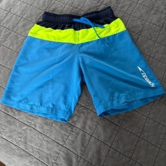 Boys Size L 12-14 Swim Trunks Cat & Jack, Speedo, lot of 3 in good condition - Picture 2 of 10